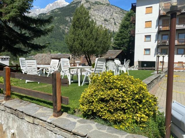 Hotel Triolet Courmayeur Eksteriør bilde