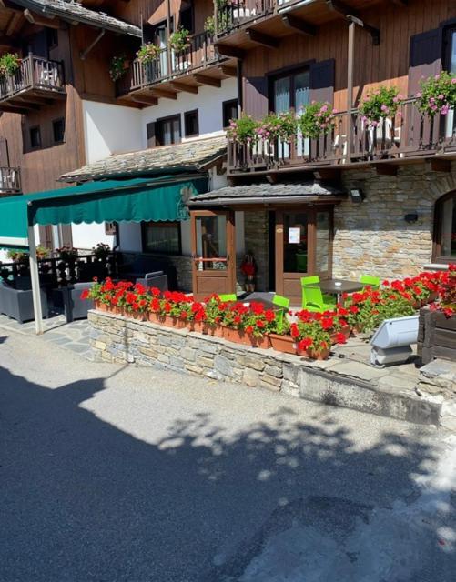 Hotel Triolet Courmayeur Eksteriør bilde